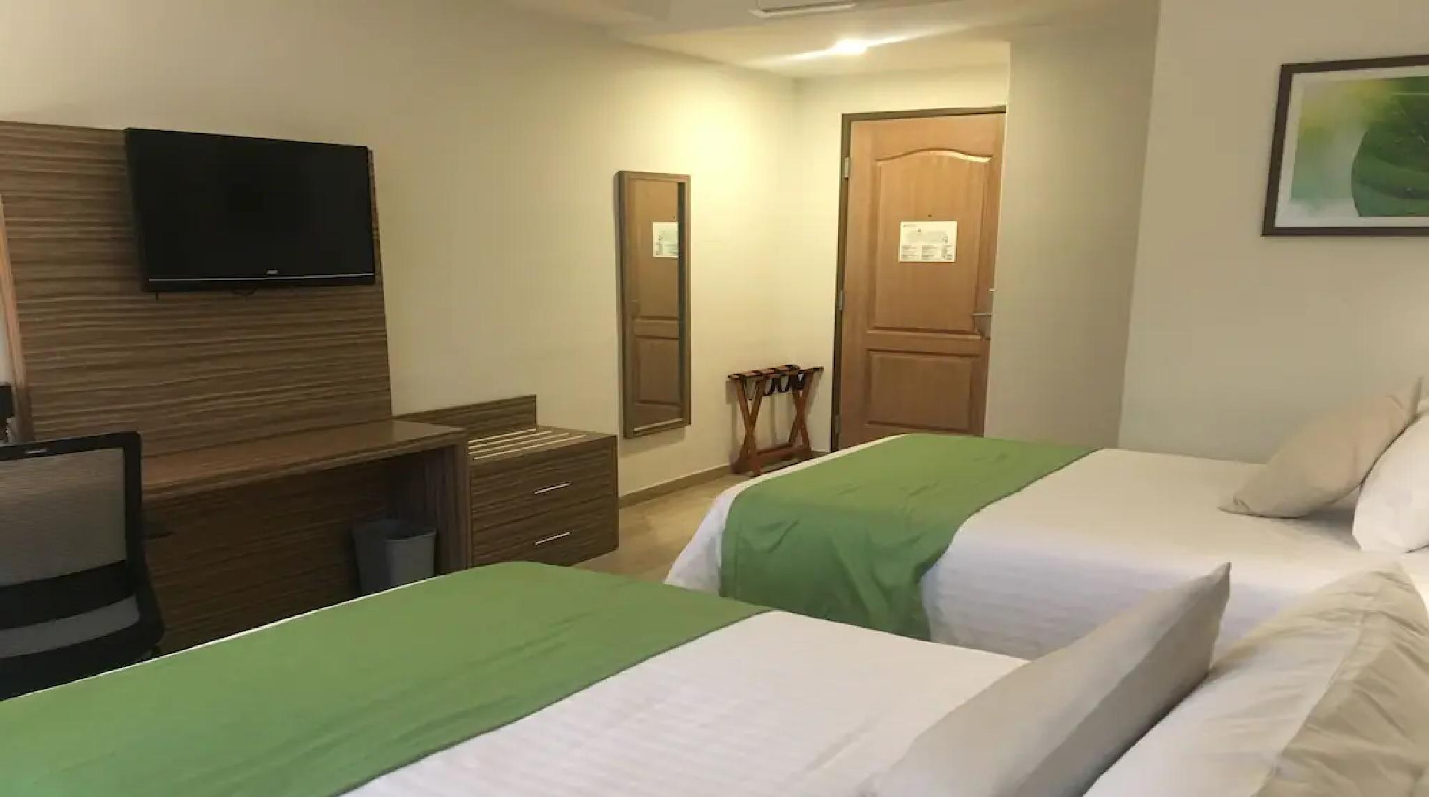 Wyndham Garden Monterrey Valle Real Екстериор снимка