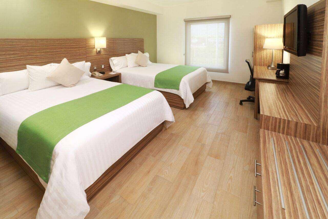 Wyndham Garden Monterrey Valle Real Екстериор снимка