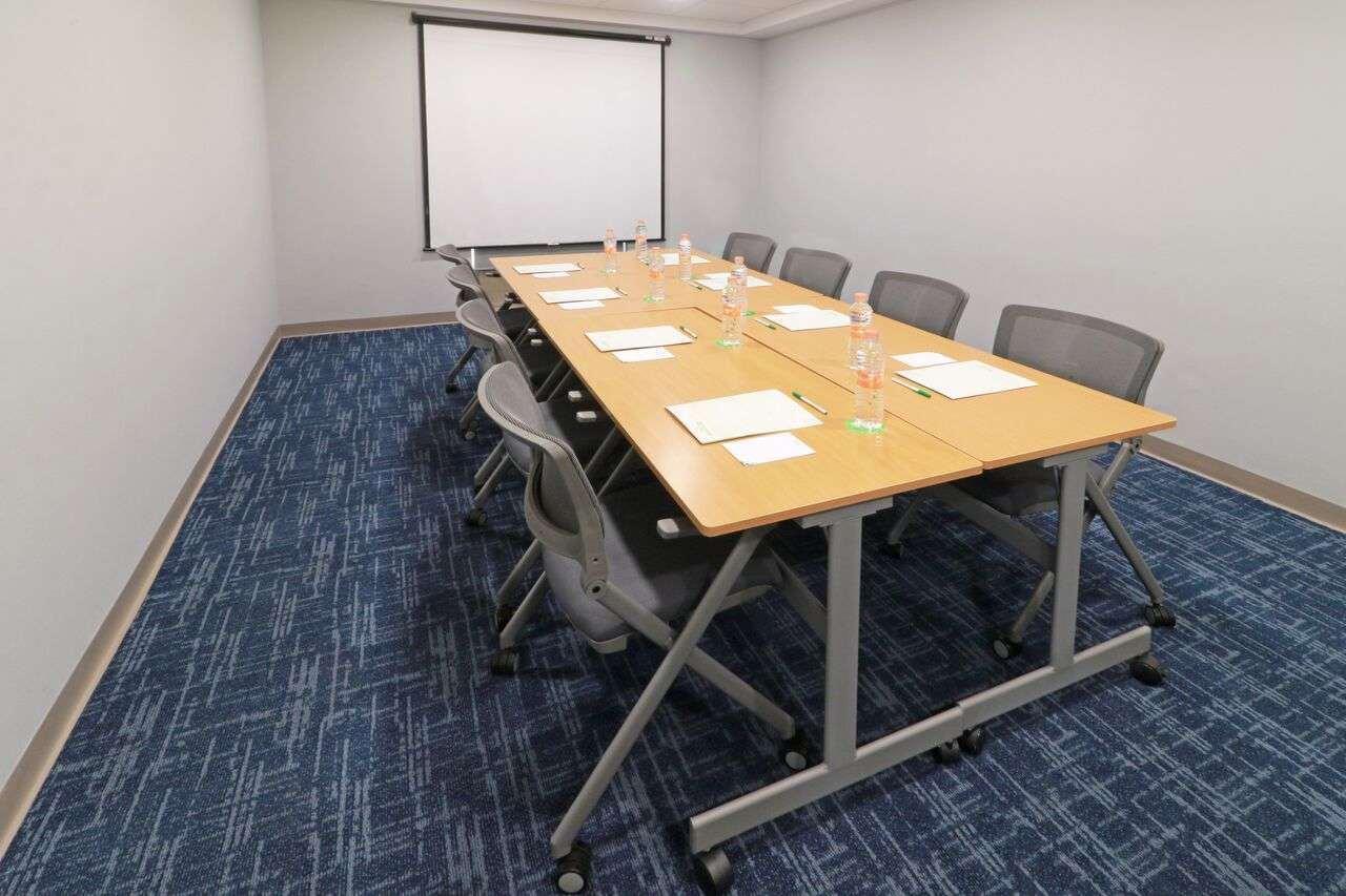 Wyndham Garden Monterrey Valle Real Екстериор снимка